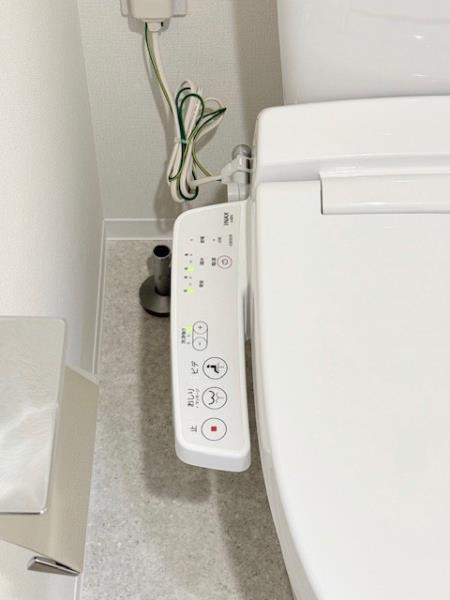 エレミ本蓮沼3階 トイレ