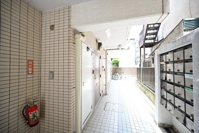 スカイコート西横浜第５ エントランス