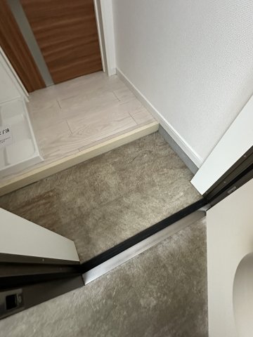 ベイルーム藤棚203号室 玄関