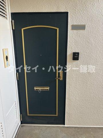 シャトレー千葉寺0201号室 玄関