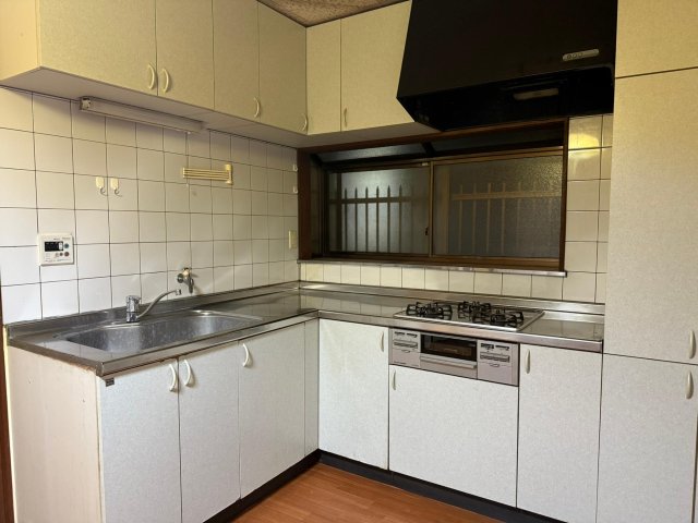 下貝塚戸建て 充分なスペースで料理もしやすい