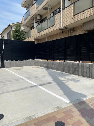 DIPS大山中丸町401号室 駐車場