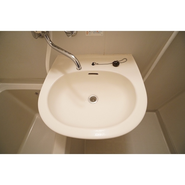 ディアス高野台0101号室 内観