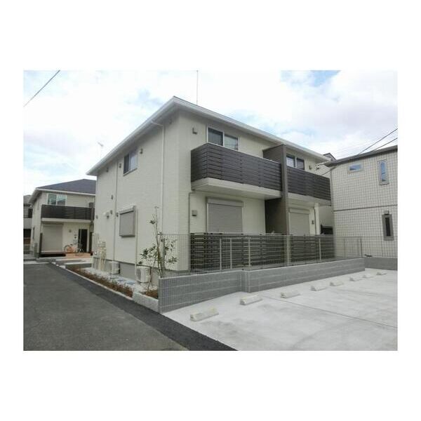 グランデ　マルバローザ　弐番館 外観