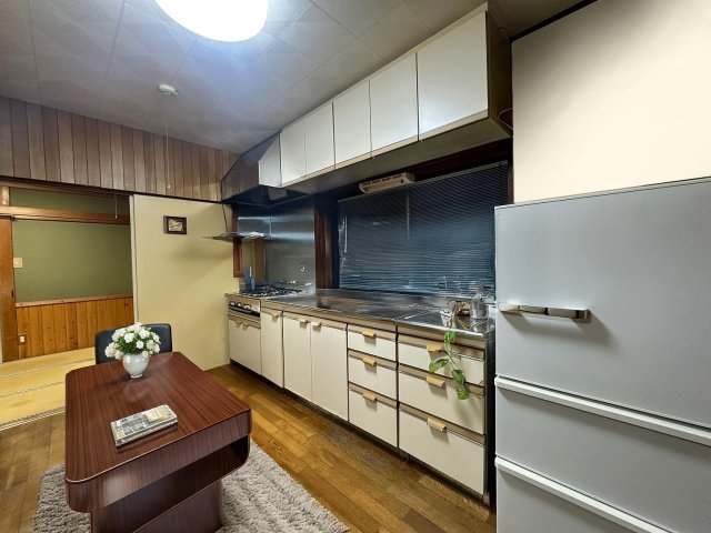 長淵A棟 キッチンにもテーブル設置が可能です！