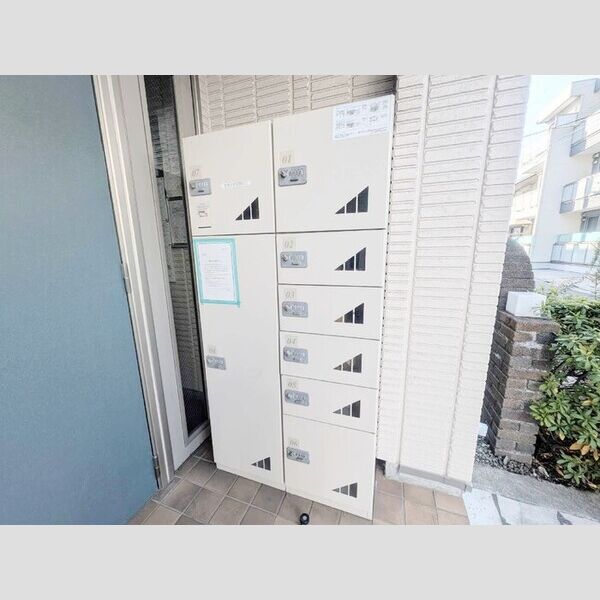 コム シェ ソワ　Ⅱ106号室 宅配ボックス
