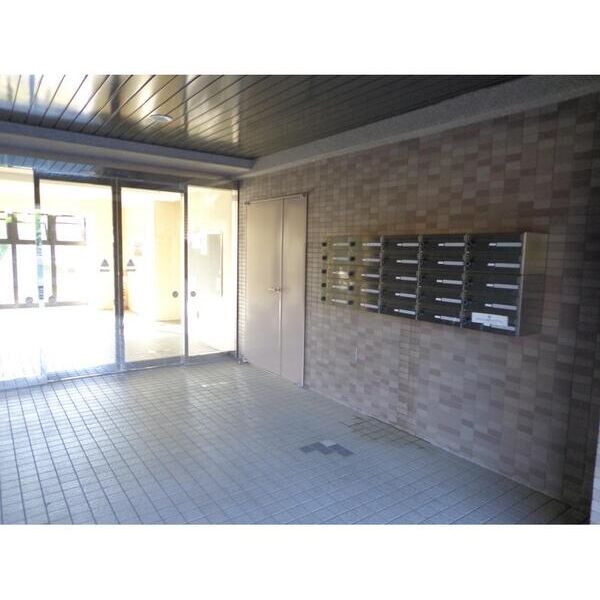 富志正 エントランス