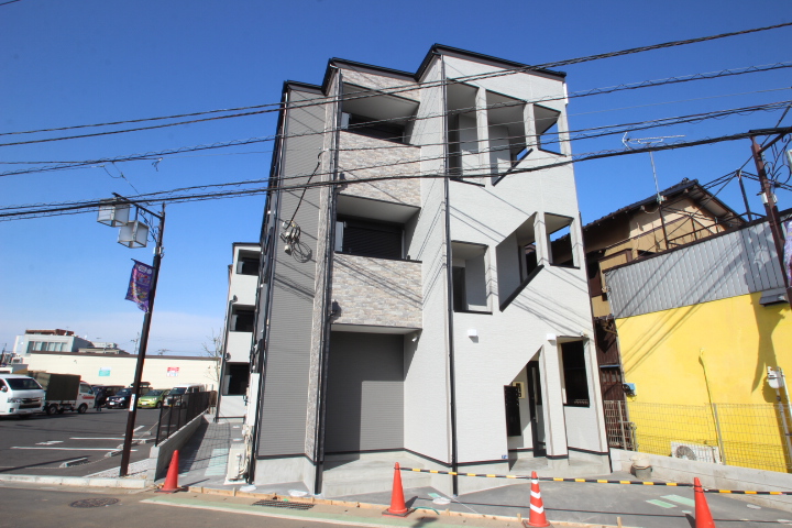 メイプルタウンⅢ3階 外観