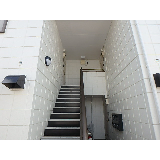 エクレール荻窪A エントランス