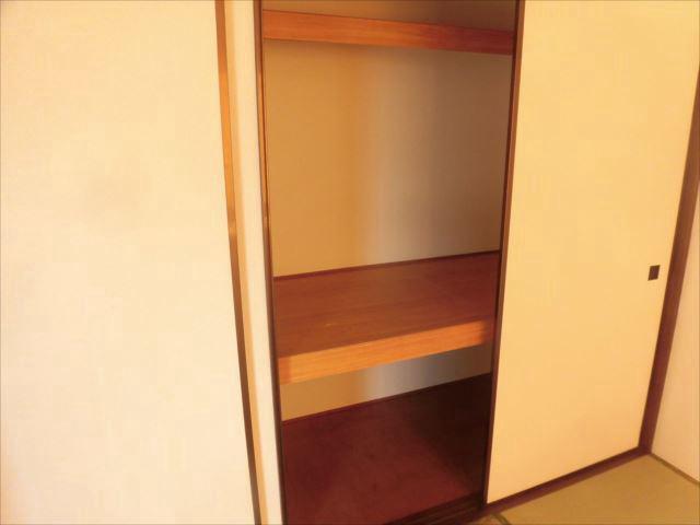 サンハイツ磯部 収納