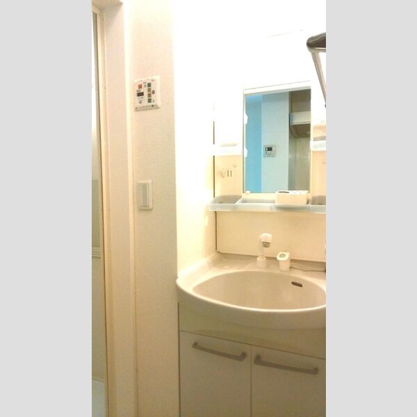 グレイス上北沢102号室 102号室　洗面所