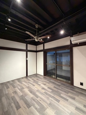 カフェ・ド松戸 内観