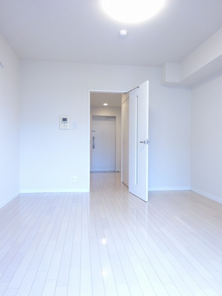 サンテミリオン千歳烏山 リビング