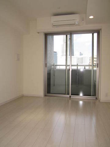 ガーラ・グランディ横濱桜木町6階 清潔感あるホワイトフローリング！