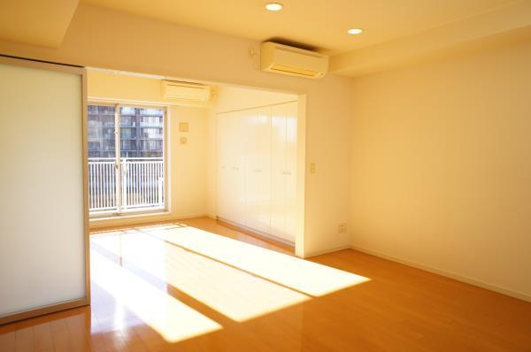 Ｂｒｉｌｌｉａ　ｉｓｔ　三軒茶屋　アイビーテラス6階 リビング