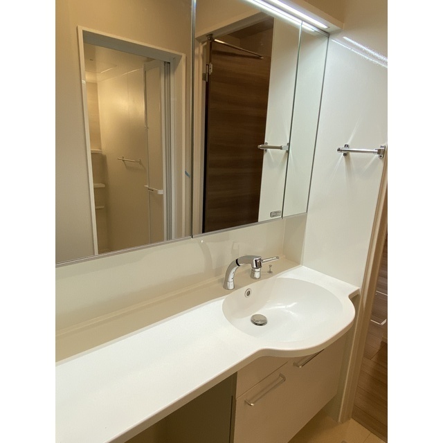 Grand Hills1階 内観