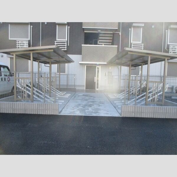 Stella101号室 駐輪場