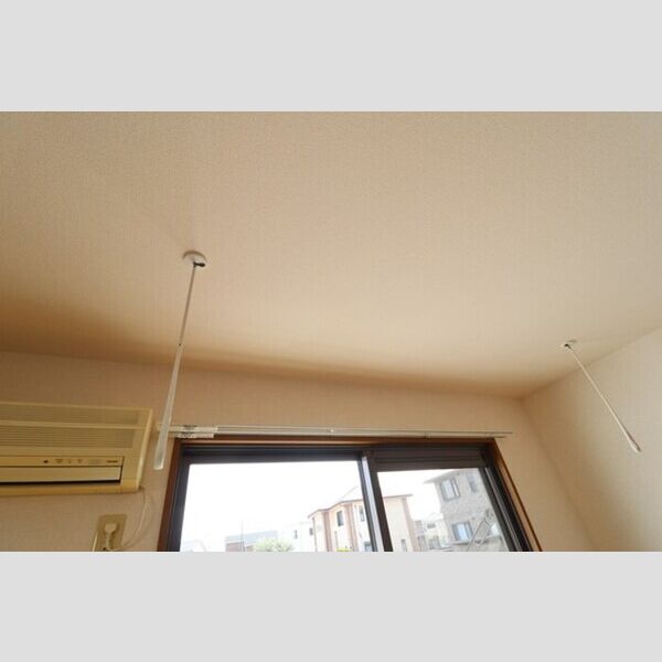 エクレーレ　B101号室 室内物干し