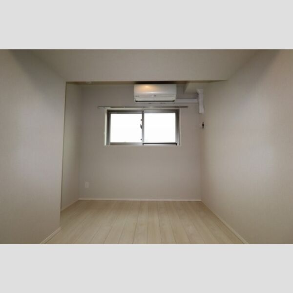 サンジョイアゼロ406号室 洋室5.4帖