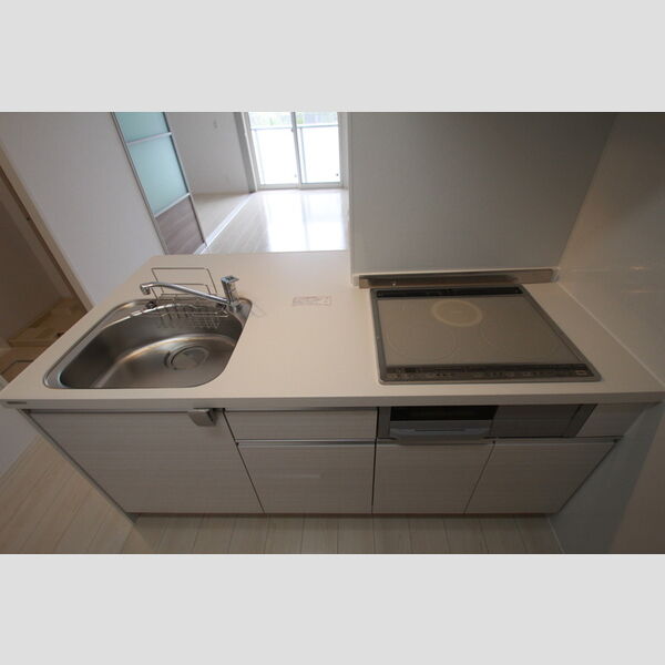 ディーウエストイズム キッチン