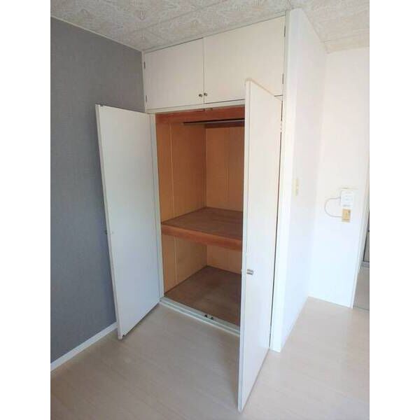 サンアベニュー師岡0221号室 収納