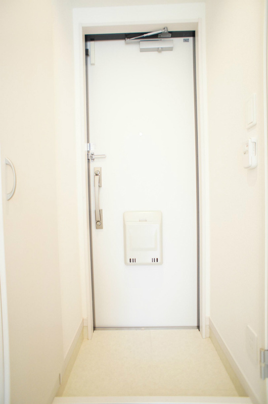 リブリ・フルール湘南2階 玄関