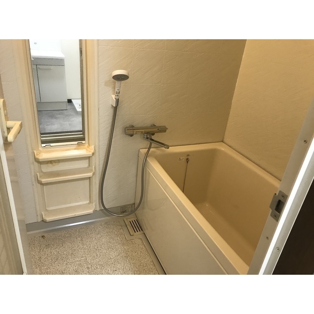 モンメール大磯105号室 お風呂