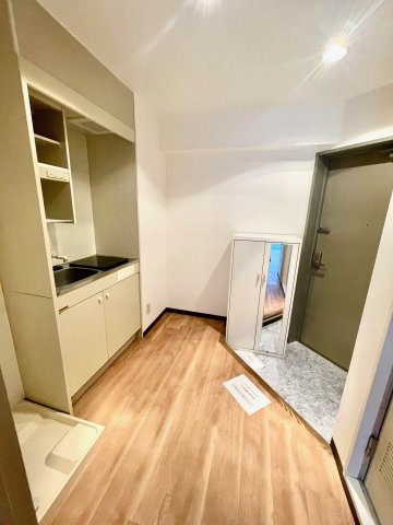 目黒シティ・カラバナ003B号室 ※参考写真