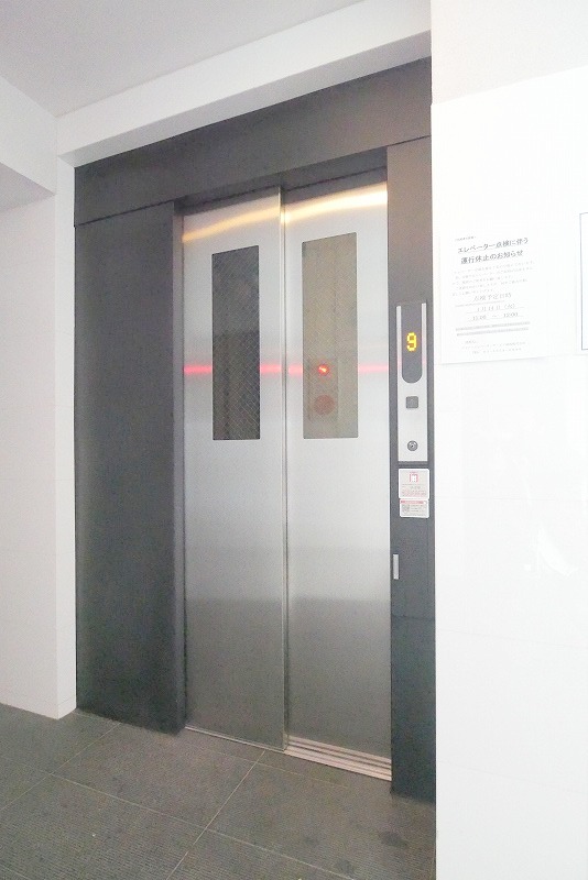 ＡＲＴＥＳＳＩＭＯ　ＬＩＮＫ　ＲＯＳＳＯ3階 外観