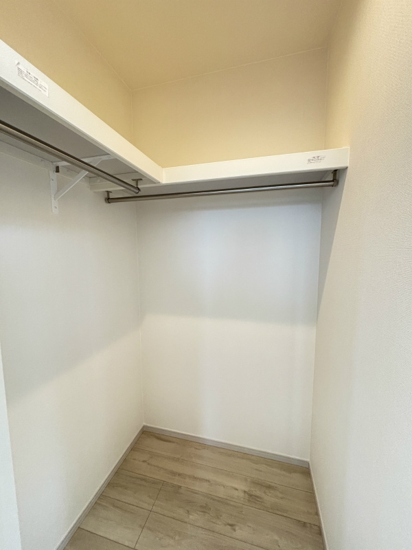 リブリ・高野1階 収納