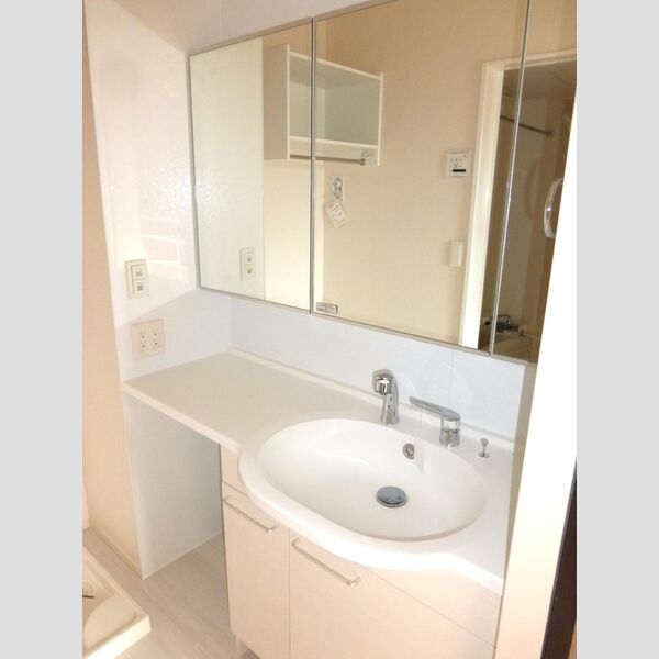 F.エテルネル 洗髪洗面化粧台