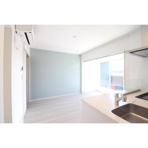 Mana港南301号室 リビング