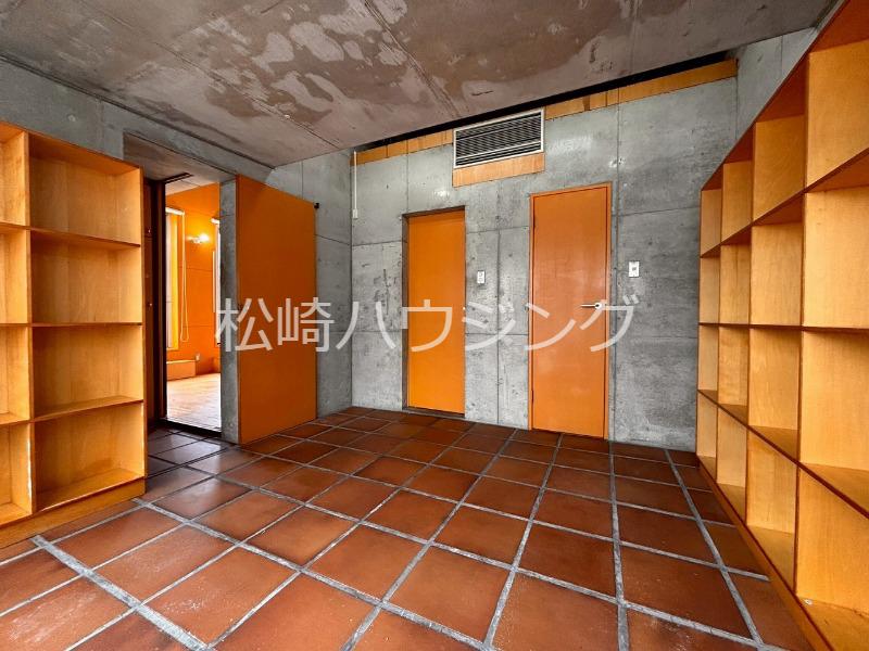 TRINITE Rouge3階 部屋その他