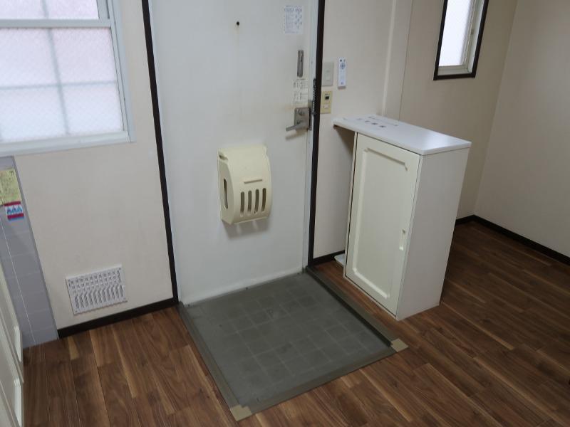 グリーンヴィラ旭 玄関