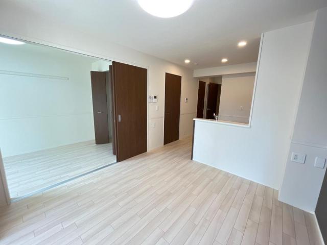 アドニス103号室 リビング（イメージ）