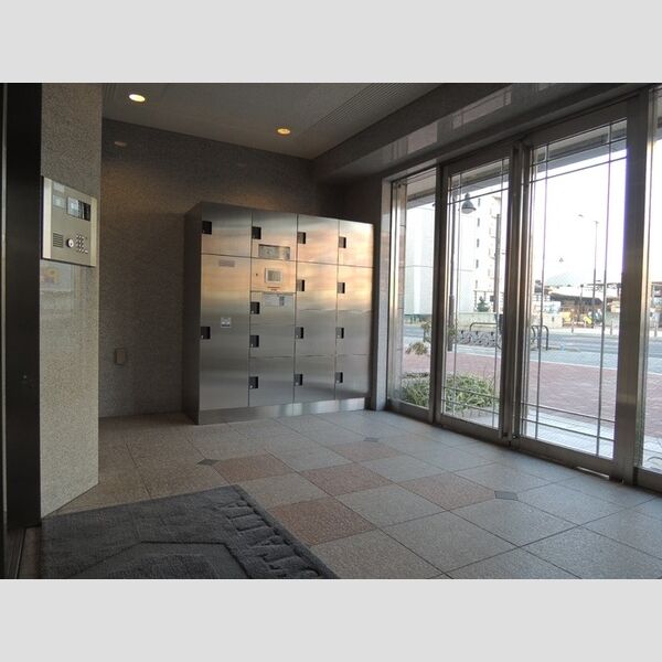 カスタリア要町 宅配ボックス