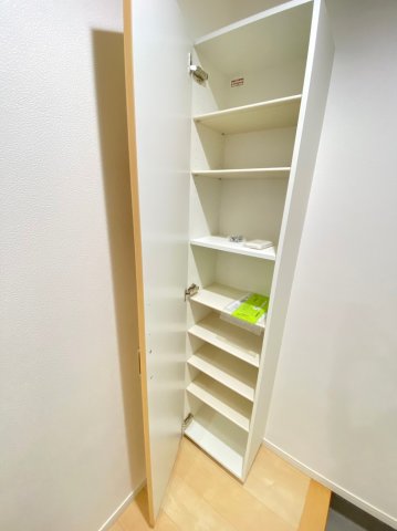 ベイルーム三ツ沢101号室 収納