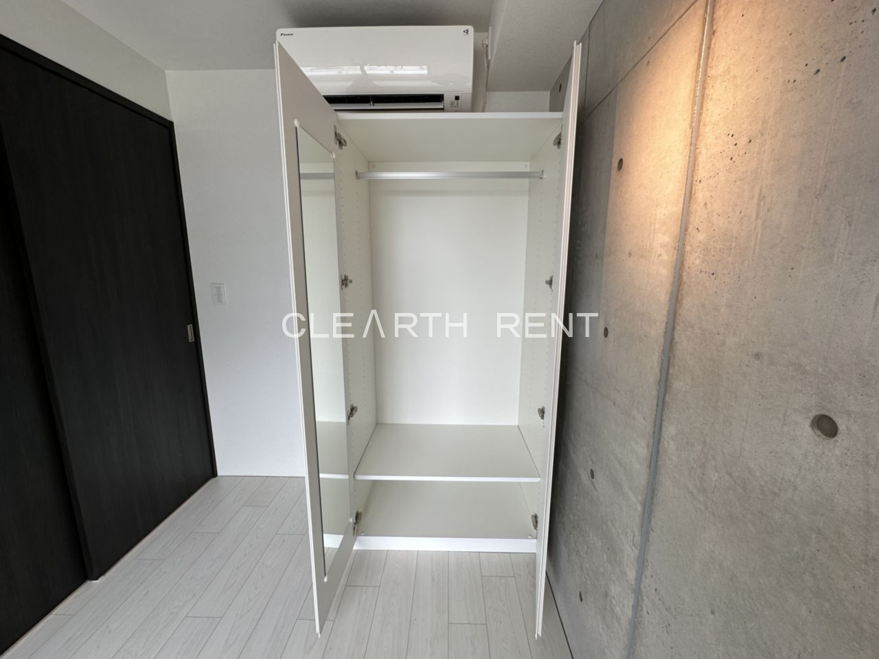 ＧＲＡＮ ＰＡＳＥＯ等々力4階 こちらのクローゼットは鏡付き