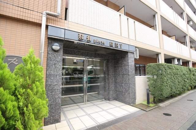 アール・ケープラザ横浜Ⅴ908号室 エントランス