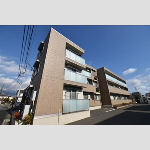 ルミエール103号室 建物外観