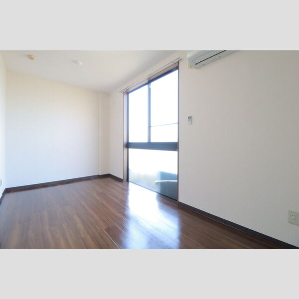 アムールプリエ 洋室