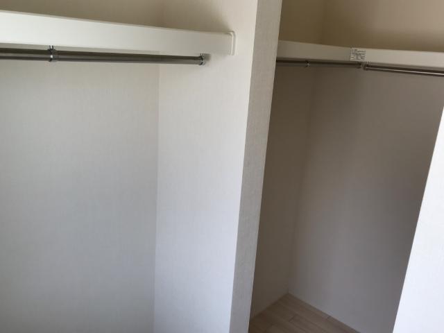 ルナ　クレセンテⅡ～Luna CrescenteⅡ～203号室 収納