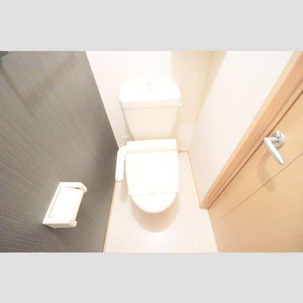 I.ヴィレッジ　EAST103号室 温水洗浄暖房便座