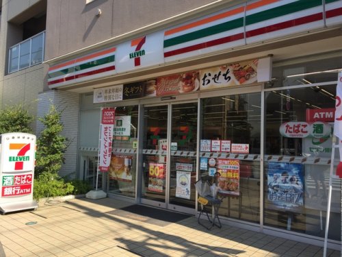 コンシェリア東京木場ステーションフロント 【コンビニエンスストア】セブンイレブン 江東東陽5丁目店まで425ｍ