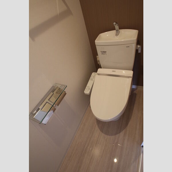 ソラシエスタ トイレは温水洗浄暖房便座!