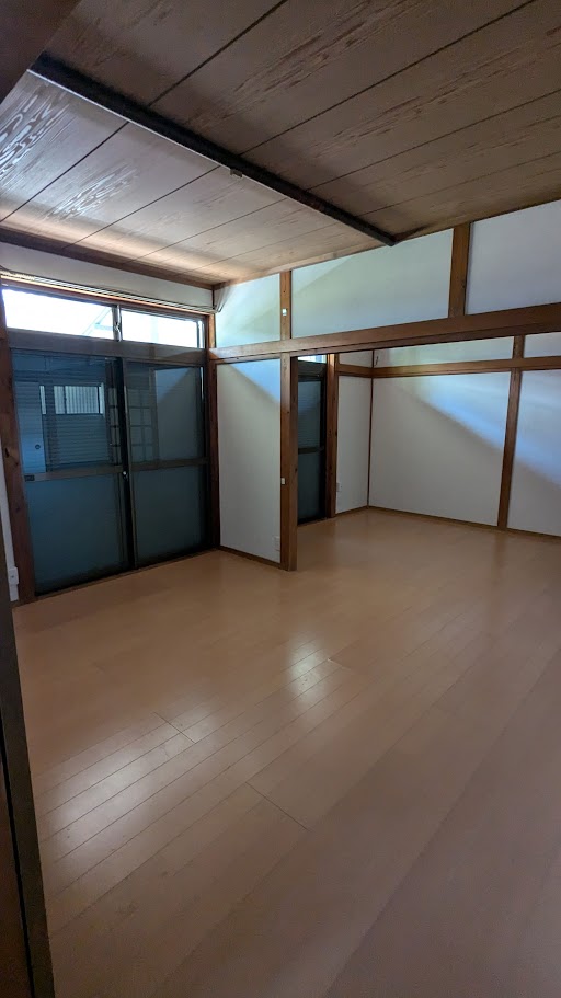 ハイツアカシヤ松戸 リビング