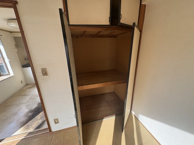 領家レジデンス クリーニング前の写真です