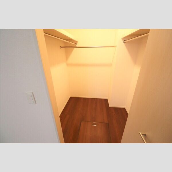 Breeze谷塚 ウォークインクローゼット