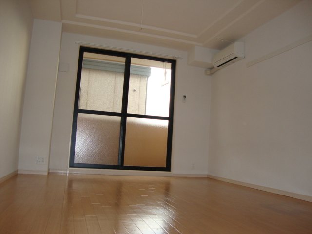 サンレジデンス湘南 洋室