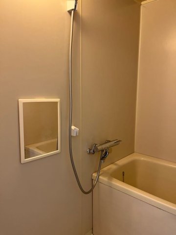 オークヒルズ301号室 コンパクトで使いやすいお風呂です